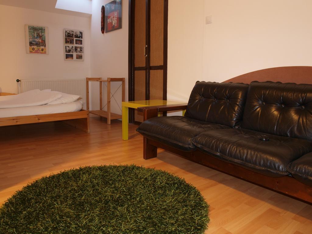 Attic Apartment City Center Praha Eksteriør bilde